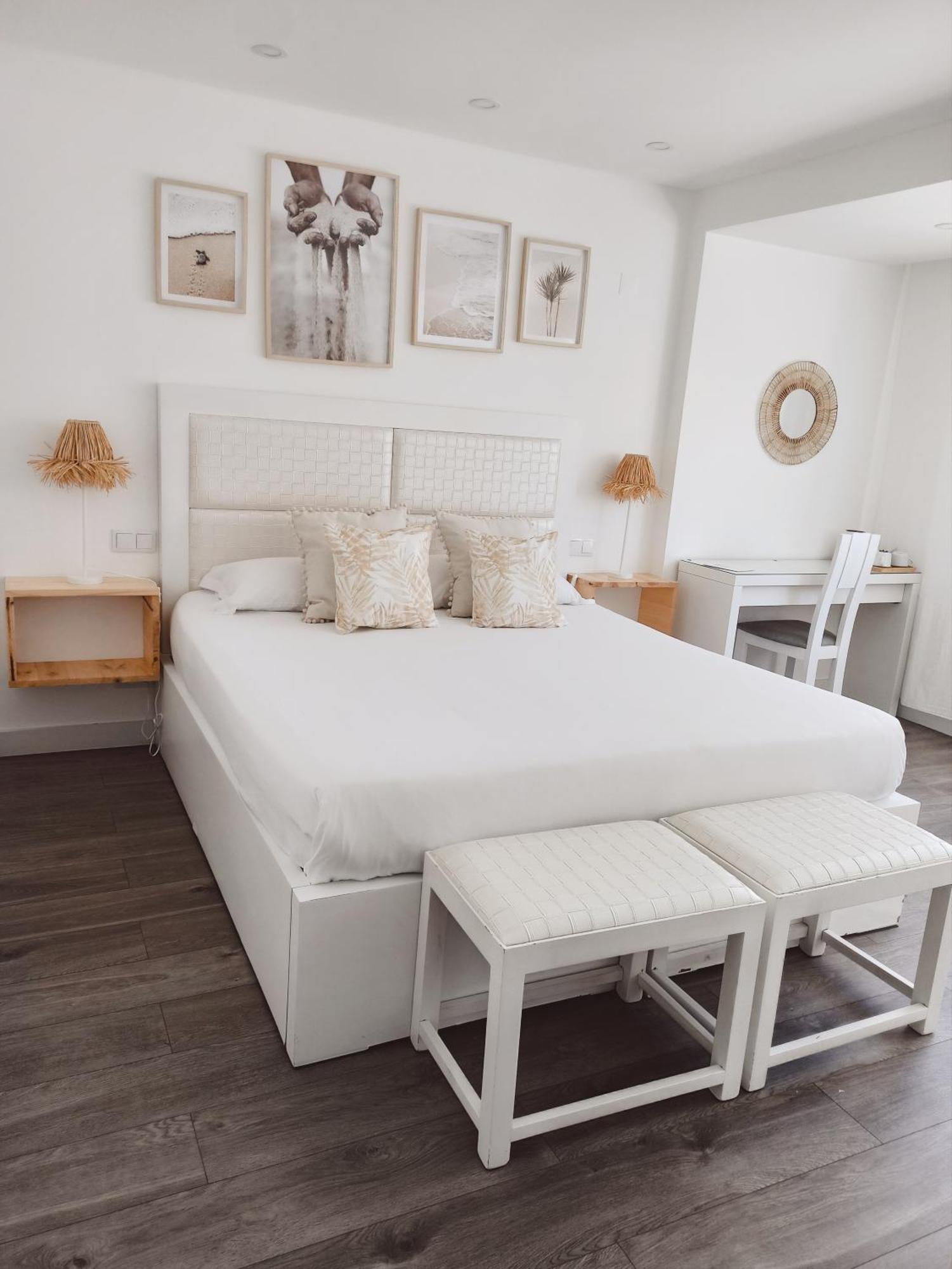 Supertubos House Peniche Bed & Breakfast Atouguia Da Baleia Exterior photo